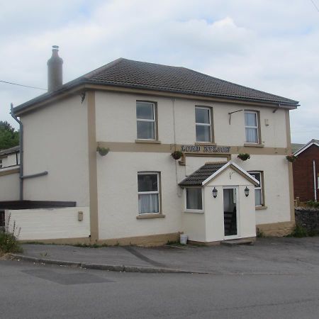Lord Nelson Hotel Rhymney Extérieur photo